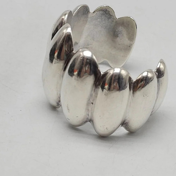 Vintage Taxco Mexican Sterling Silver Cuff Bracelet 86 grams Wide Ribbed Design - Picture 3 of 8
